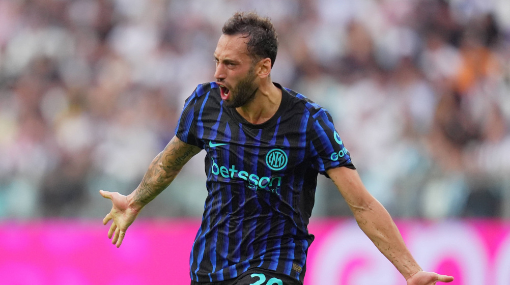 "Hakan Çalhanoğlu'nun Kaderi: Galatasaray Söylentileri mi Doğru Yoksa Inter'de Kalmak mı?"